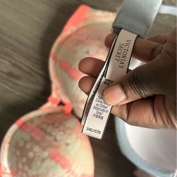 Victoria's Secret Pink and Gray Lace Bra Set (3) - Picture 4 of 5